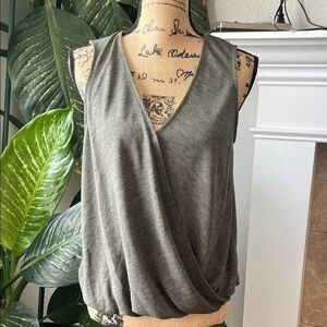 Universal Thread top Elevate your style with this chic olive green